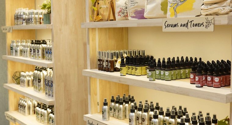 Buy Natural Face Care Products Online for Men and