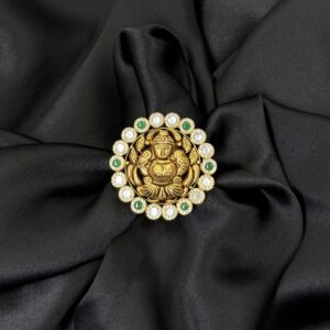 How can buying a solitaire ring in Rohini offer better value